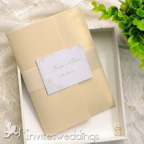Modern Gold Pocket Flower Wedding Invitations IWPI008